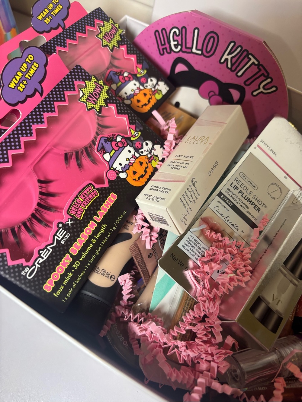 Makeup & Lash Gift Set 20-30 item. All new - Picture 3 of 4